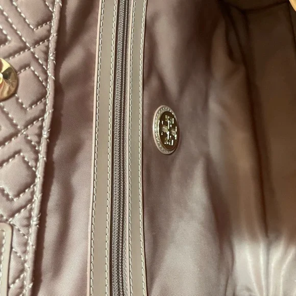 Tory Burch purse - Picture 3 of 7